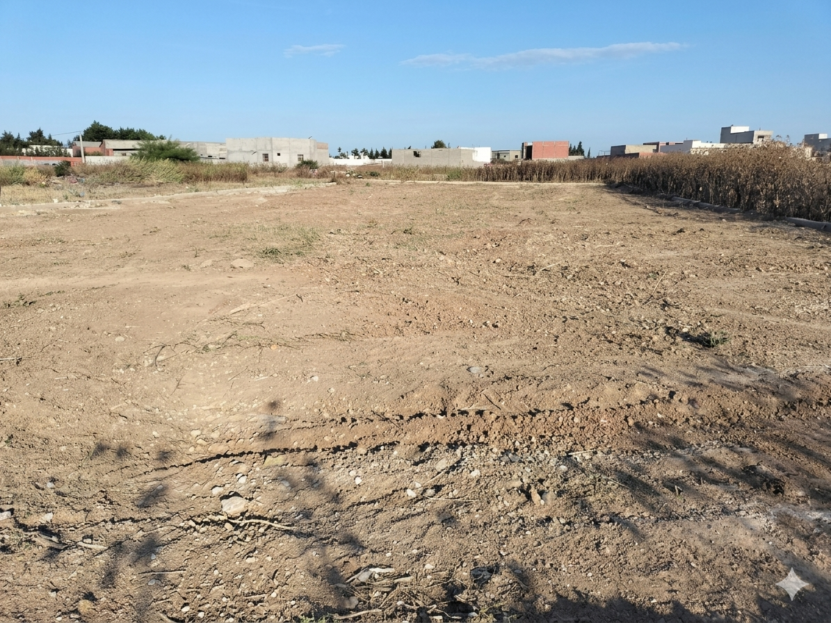 Oued Ellil&nbsp;Oued Ellil&nbsp;Terrain&nbsp;Terrain nu&nbsp;Terrain 1000 m2 double cl�ture bejaoua 1