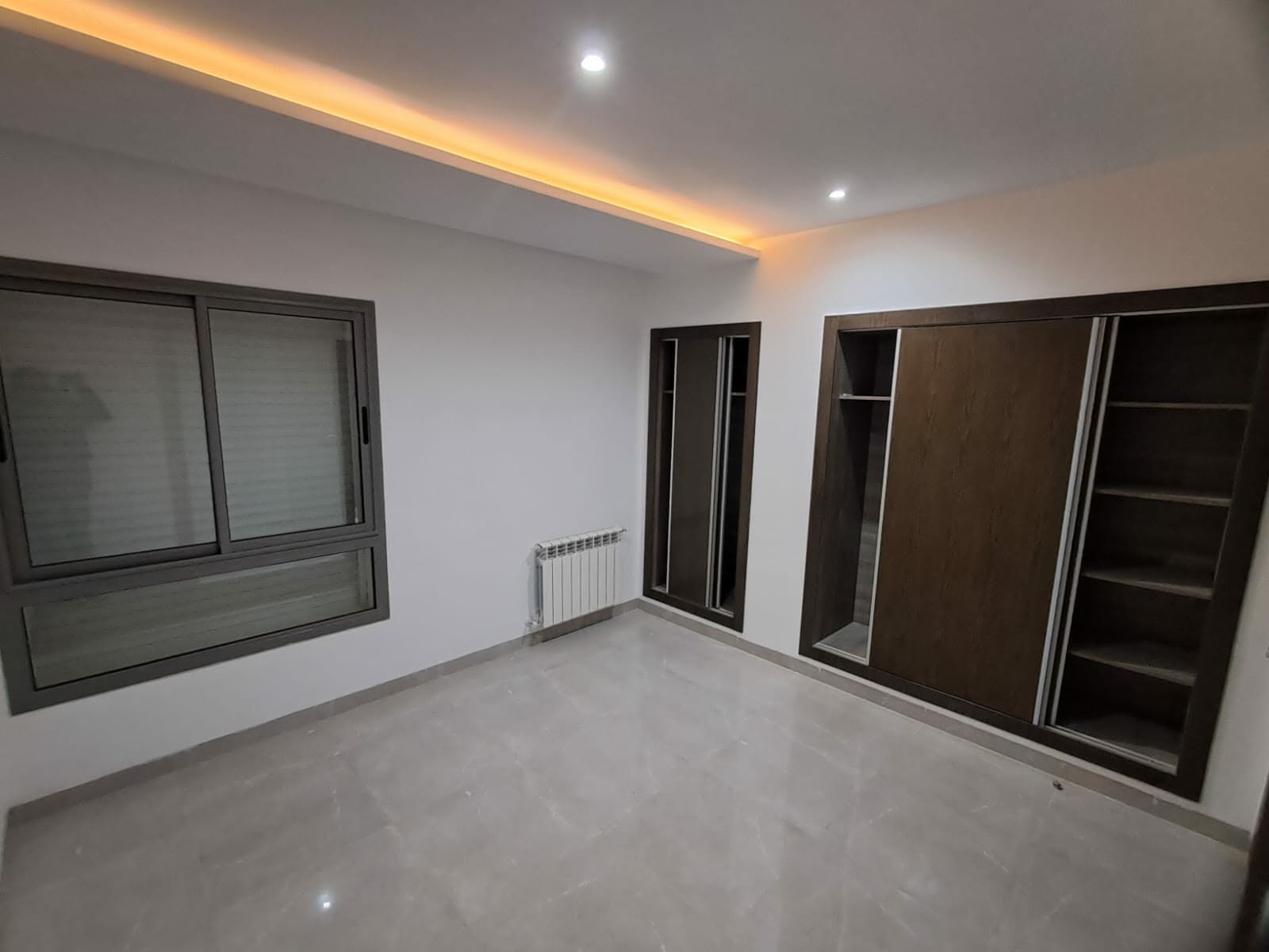 La Marsa&nbsp;El Aouina&nbsp;Location&nbsp;Appart. 1 pi�ce&nbsp;S plus 1 wahat el aouina
