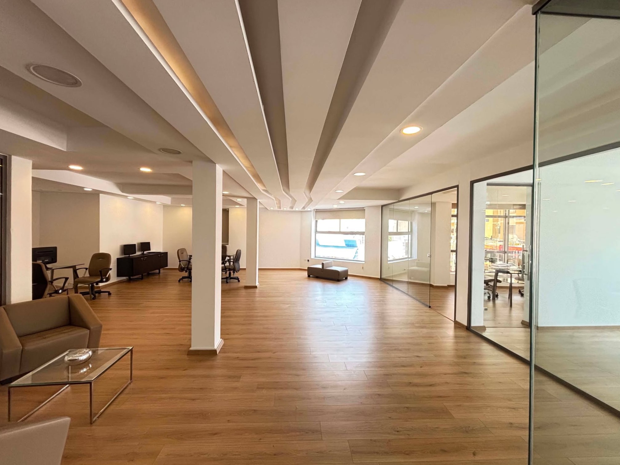 Raoued&nbsp;Cite El Ghazala 1&nbsp;Bureaux & Commerces&nbsp;Bureau&nbsp;Bureau h3 de 162 m a cite el ghazela