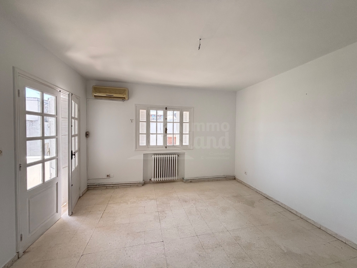 El Menzah&nbsp;Mutuelle Ville&nbsp;Bureaux & Commerces&nbsp;Bureau&nbsp;Bureau h7 de 250 m a mutuelleville