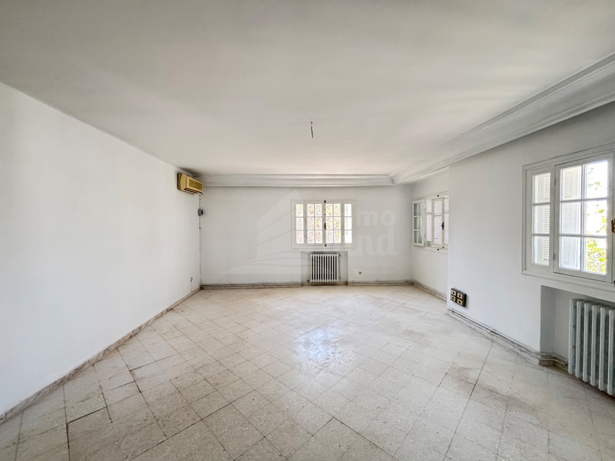 El Menzah&nbsp;Mutuelle Ville&nbsp;Bureaux & Commerces&nbsp;Bureau&nbsp;Bureau h7 de 250 m a mutuelleville
