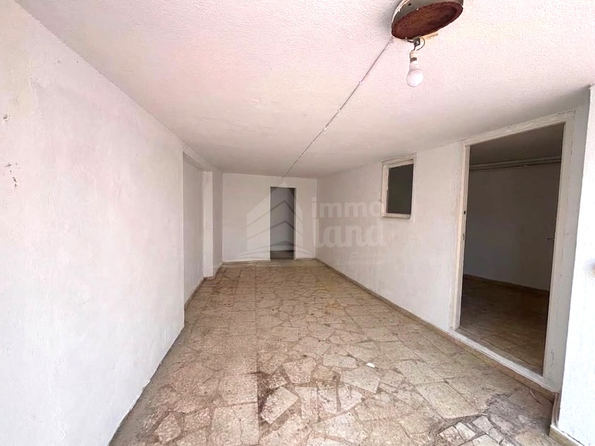 Ariana Ville&nbsp;El Menzah 8&nbsp;Bureaux & Commerces&nbsp;Surfaces&nbsp;Local commercial de 20 m � menzah 8