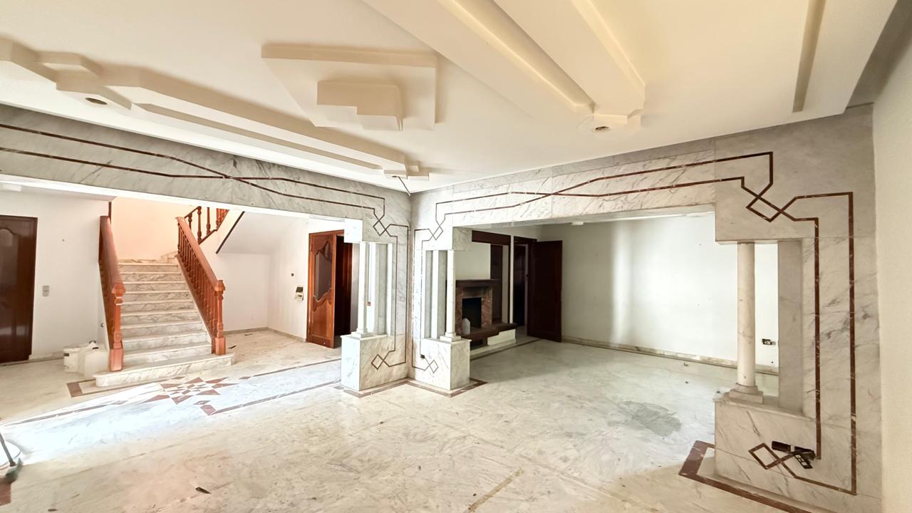 Ariana Ville&nbsp;El Menzah 6&nbsp;Vente&nbsp;Maisons&nbsp;Villa de 660 m a menzah 6