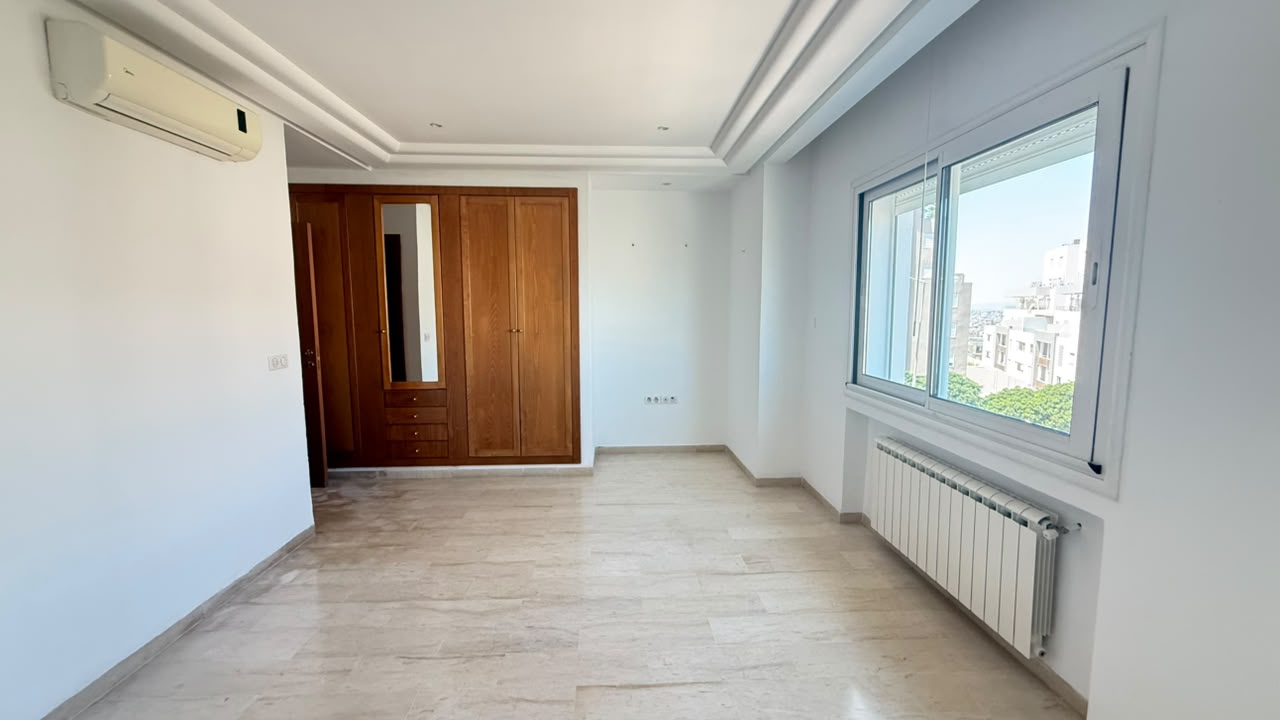 El Menzah&nbsp;El Menzah 9&nbsp;Vente&nbsp;Appart. 4 pi�ces&nbsp;Appartement s4 de 211 m menzah 9c