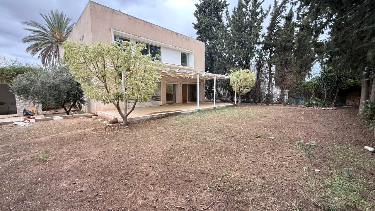 Ariana Ville&nbsp;El Menzah 7&nbsp;Vente&nbsp;Maisons&nbsp;Villa de 751 m a menzah 7