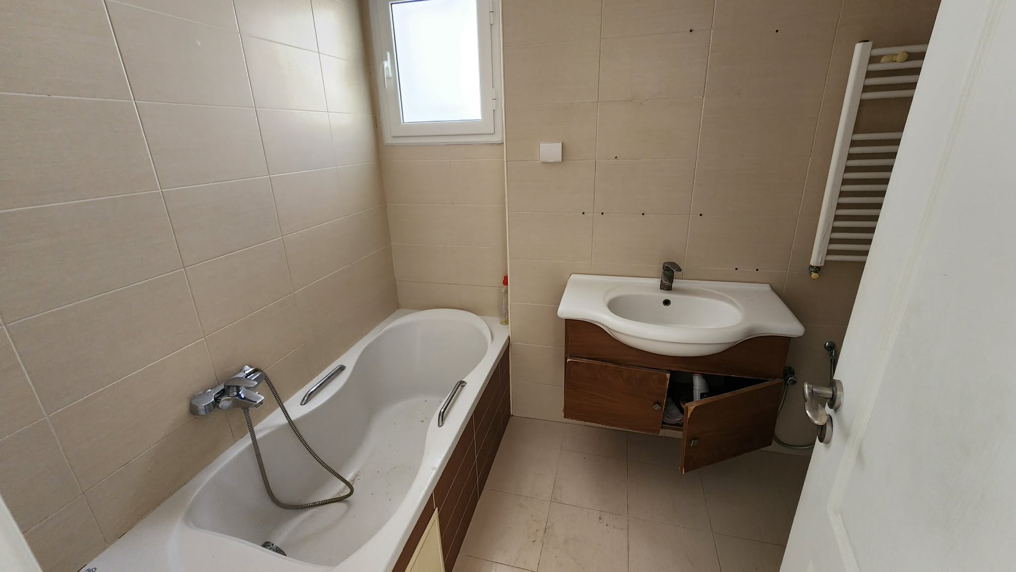 Ain Zaghouan&nbsp;Ain Zaghouan&nbsp;Location&nbsp;Appart. 2 pi�ces&nbsp;Appartement s2 � cit� el wahat