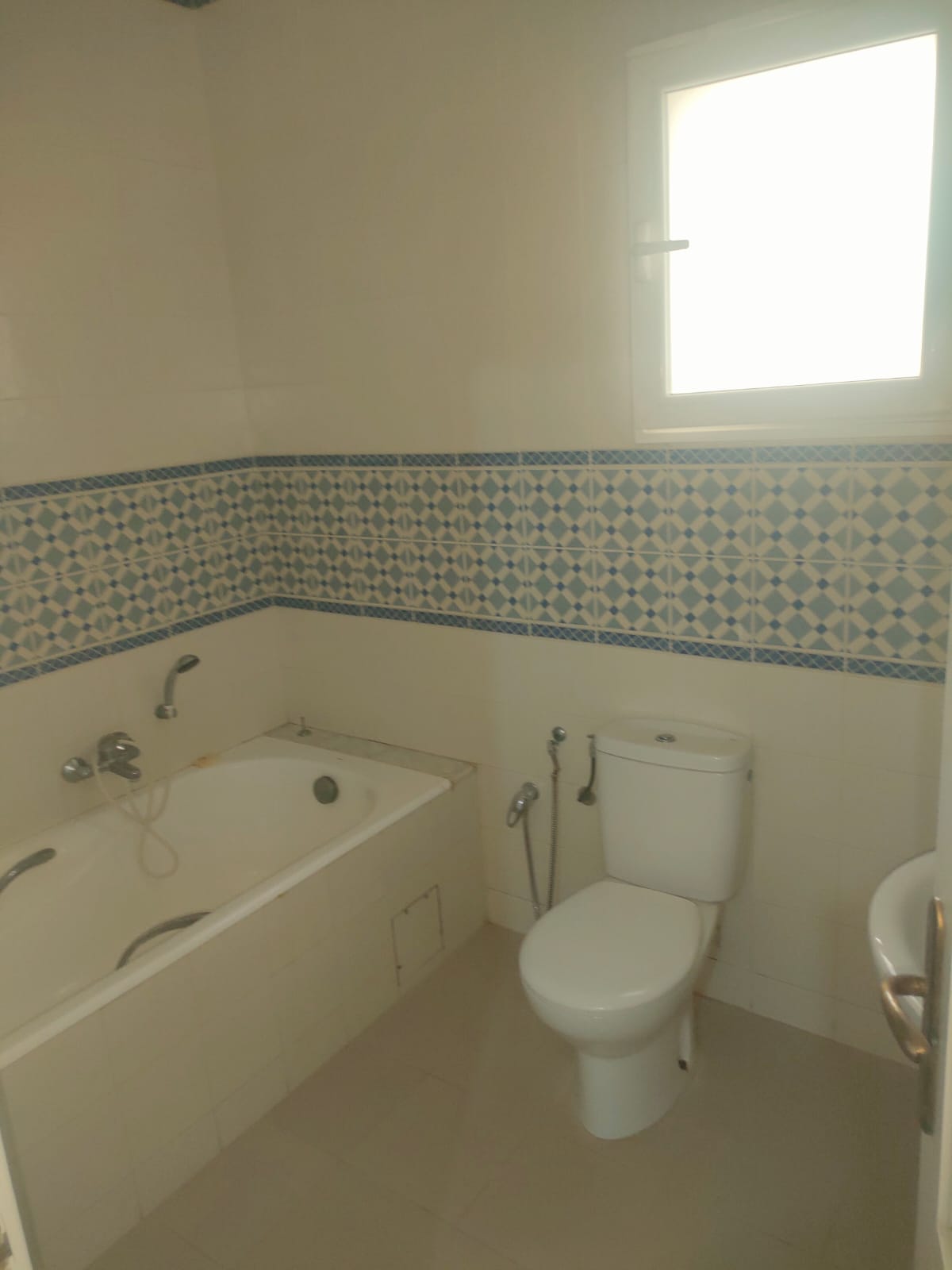 Ariana Ville&nbsp;Ariana&nbsp;Location&nbsp;Maisons&nbsp;Etage de villa s plus 3 a l'ariana wb4517