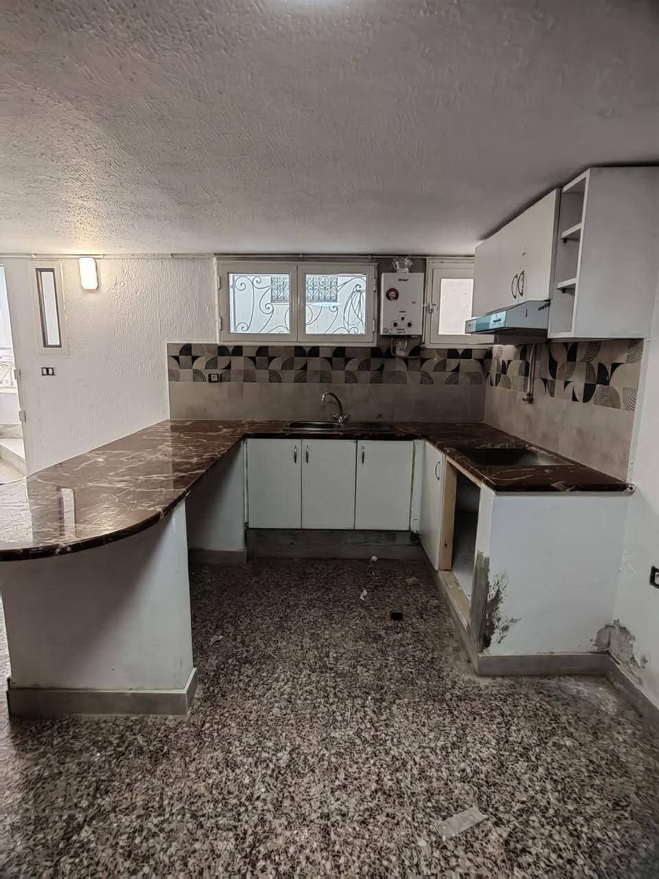 Ariana Ville&nbsp;El Menzah 5&nbsp;Location&nbsp;Appart. 5 pi�ces+&nbsp;Studio s0 meubl� aux uv4 wb4468