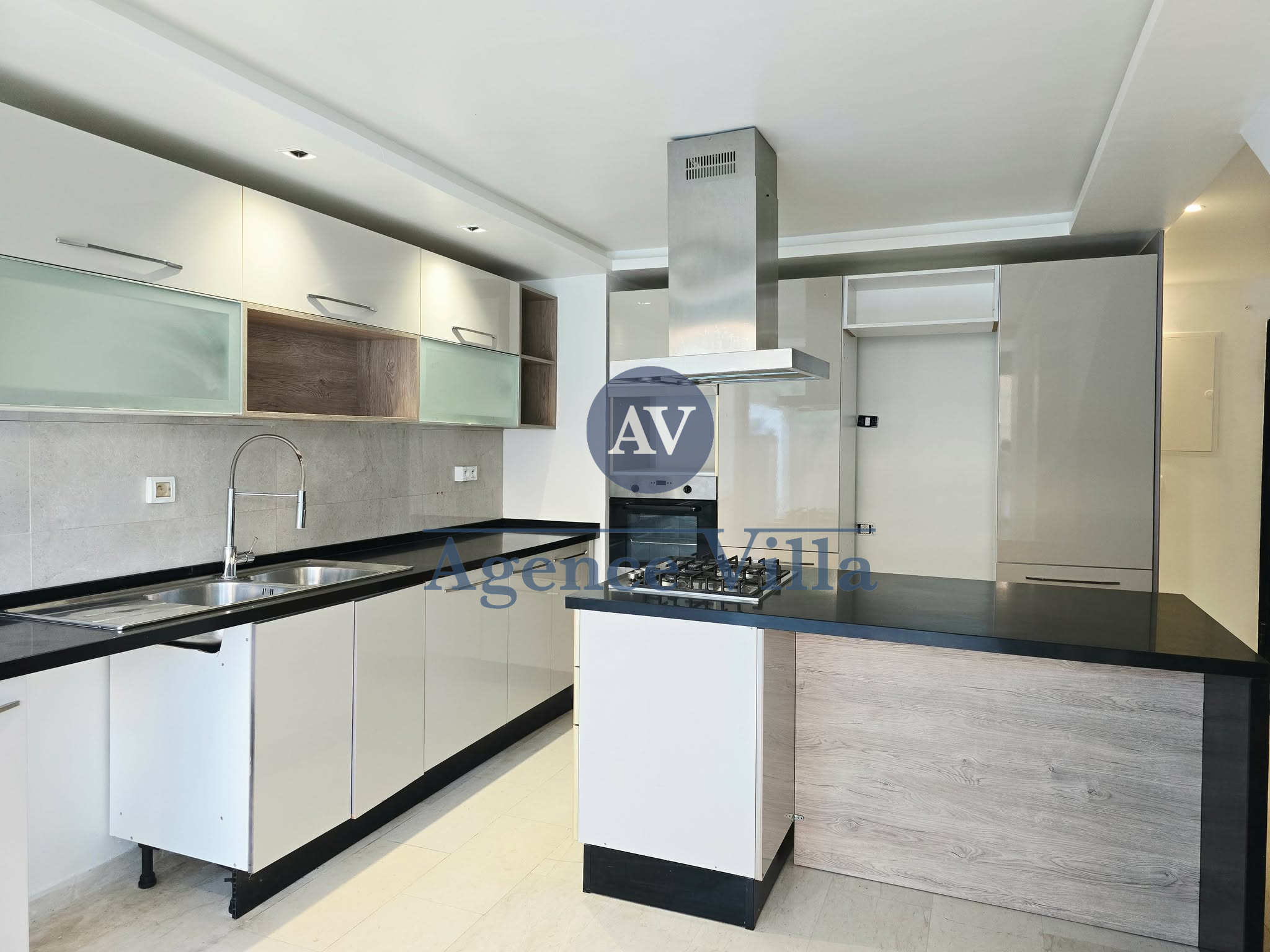 La Soukra&nbsp;Chotrana 1&nbsp;Location&nbsp;Duplex&nbsp;Duplex s2 � la soukra