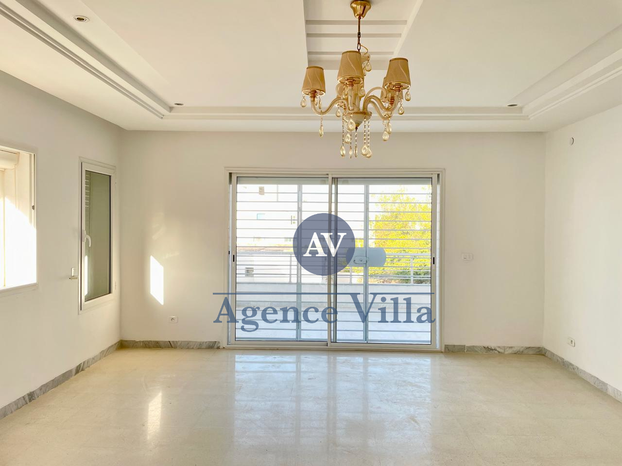 La Soukra&nbsp;La Soukra&nbsp;Location&nbsp;Appart. 5 pi�ces+&nbsp;Etage de villa s4 � la soukra
