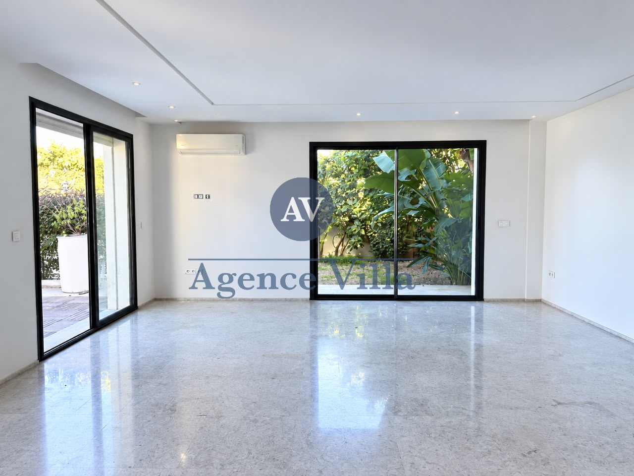 La Marsa&nbsp;Gammart&nbsp;Location&nbsp;Maisons&nbsp;Villa s4 avec jardin et garage � gammarth
