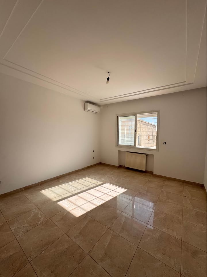 La Marsa&nbsp;El Aouina&nbsp;Location vacances&nbsp;Appart. 2 pi�ces&nbsp;Magnifique s2 a jardin l aouina