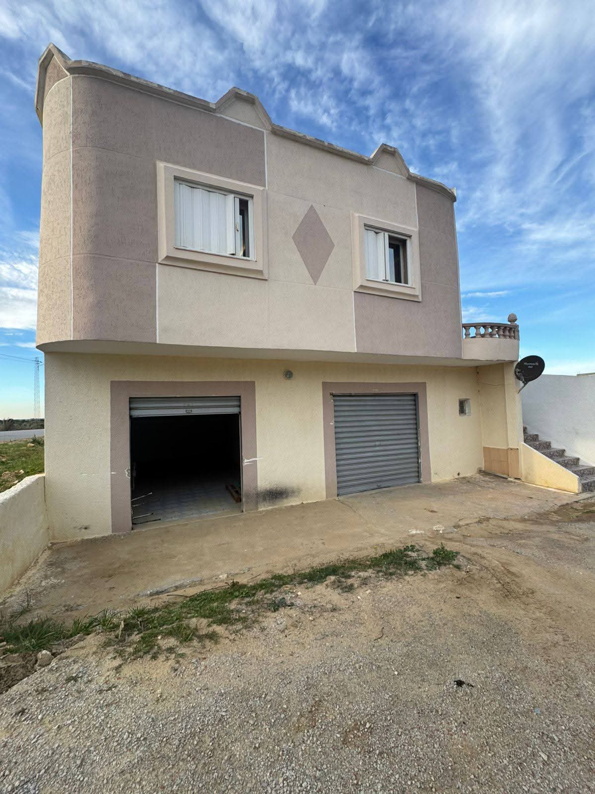 Hammam El Ghezaz&nbsp;Hammam El Ghezaz&nbsp;Vente&nbsp;Duplex&nbsp;Maison sur deux niveaux � hammem el ghzez
