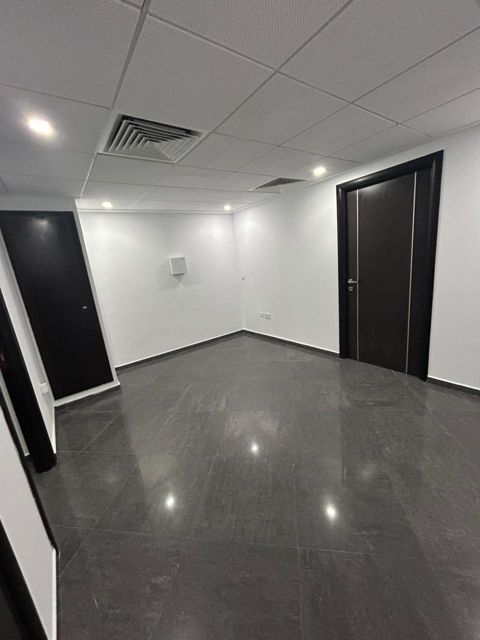 Cite El Khadra&nbsp;Zone urbaine nord&nbsp;Bureaux & Commerces&nbsp;Bureau&nbsp;Bureau h plus 3 au centre urbain nord
