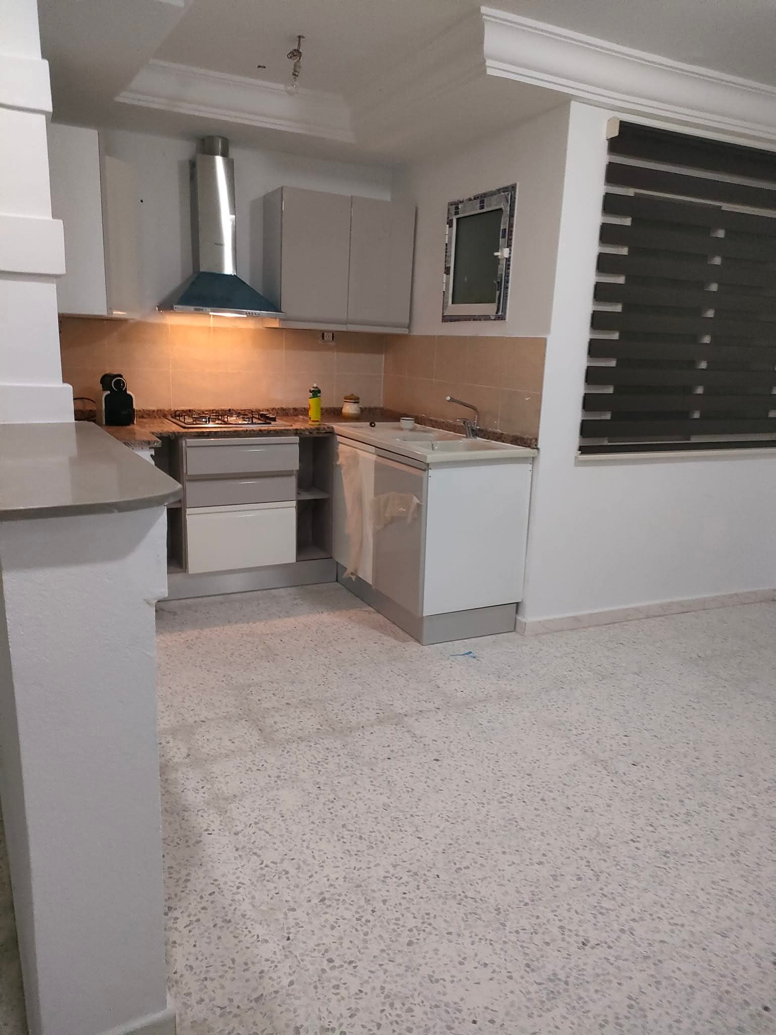 Soliman&nbsp;Cite Hotel Des Andalous&nbsp;Location vacances&nbsp;Appart. 2 pi�ces&nbsp;S1 et s2 tr�s bien �quip�