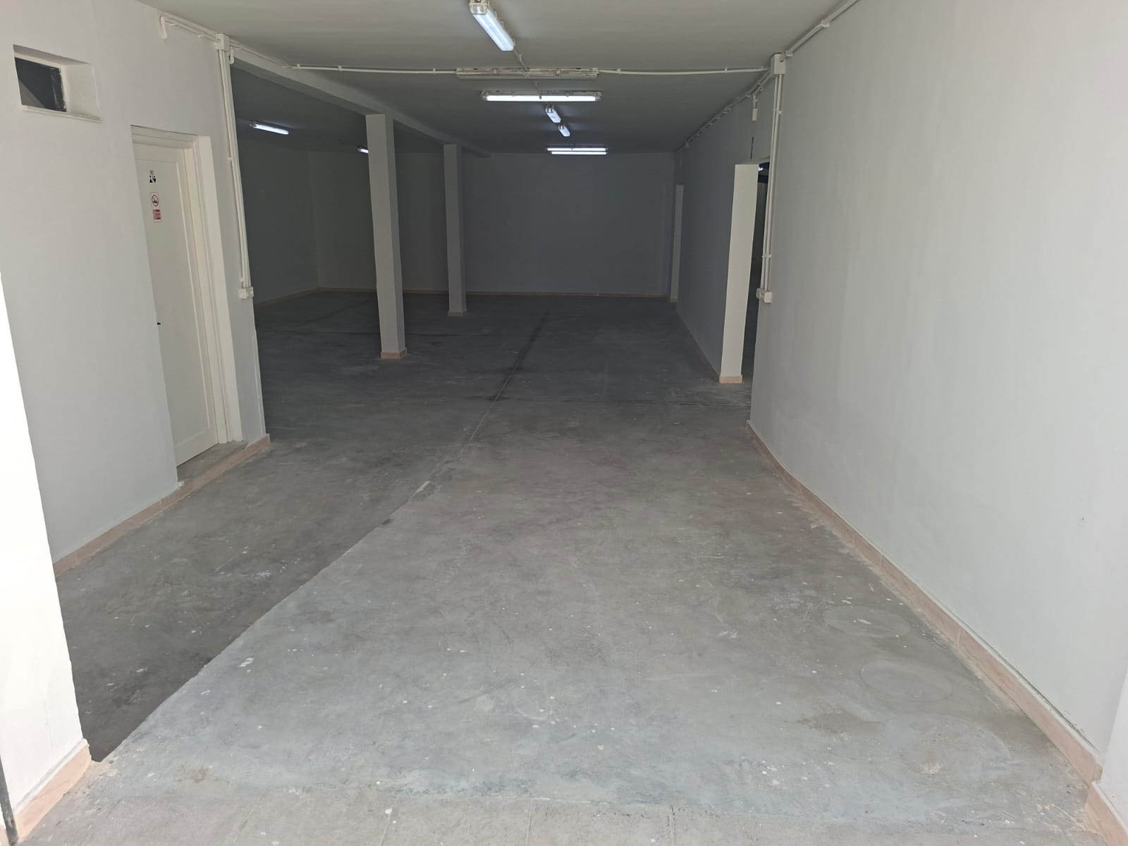 La Soukra&nbsp;Chotrana 1&nbsp;Location&nbsp;Surfaces&nbsp;D�p�t � la soukra 320m