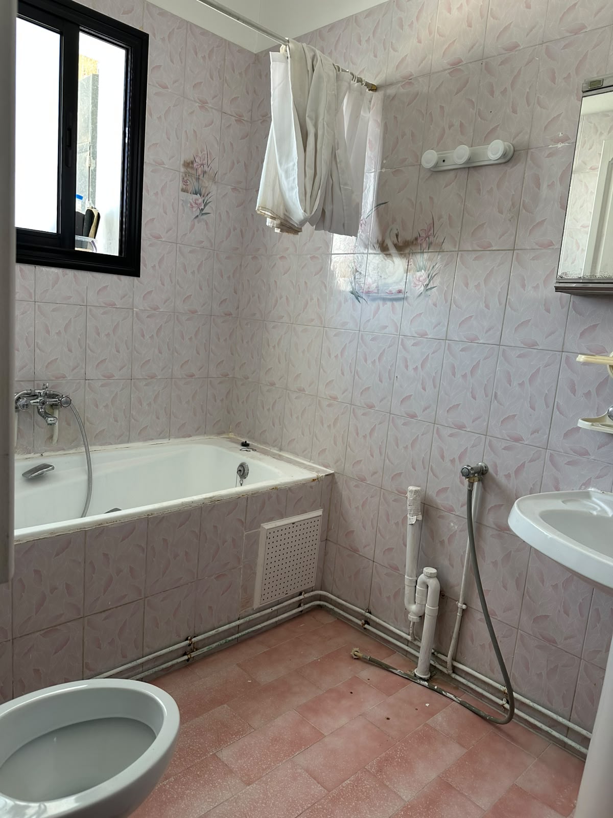 Hammam Sousse&nbsp;Hammam Sousse&nbsp;Location&nbsp;Appart. 3 pi�ces&nbsp;Appartement tout pr�s des commodit�s