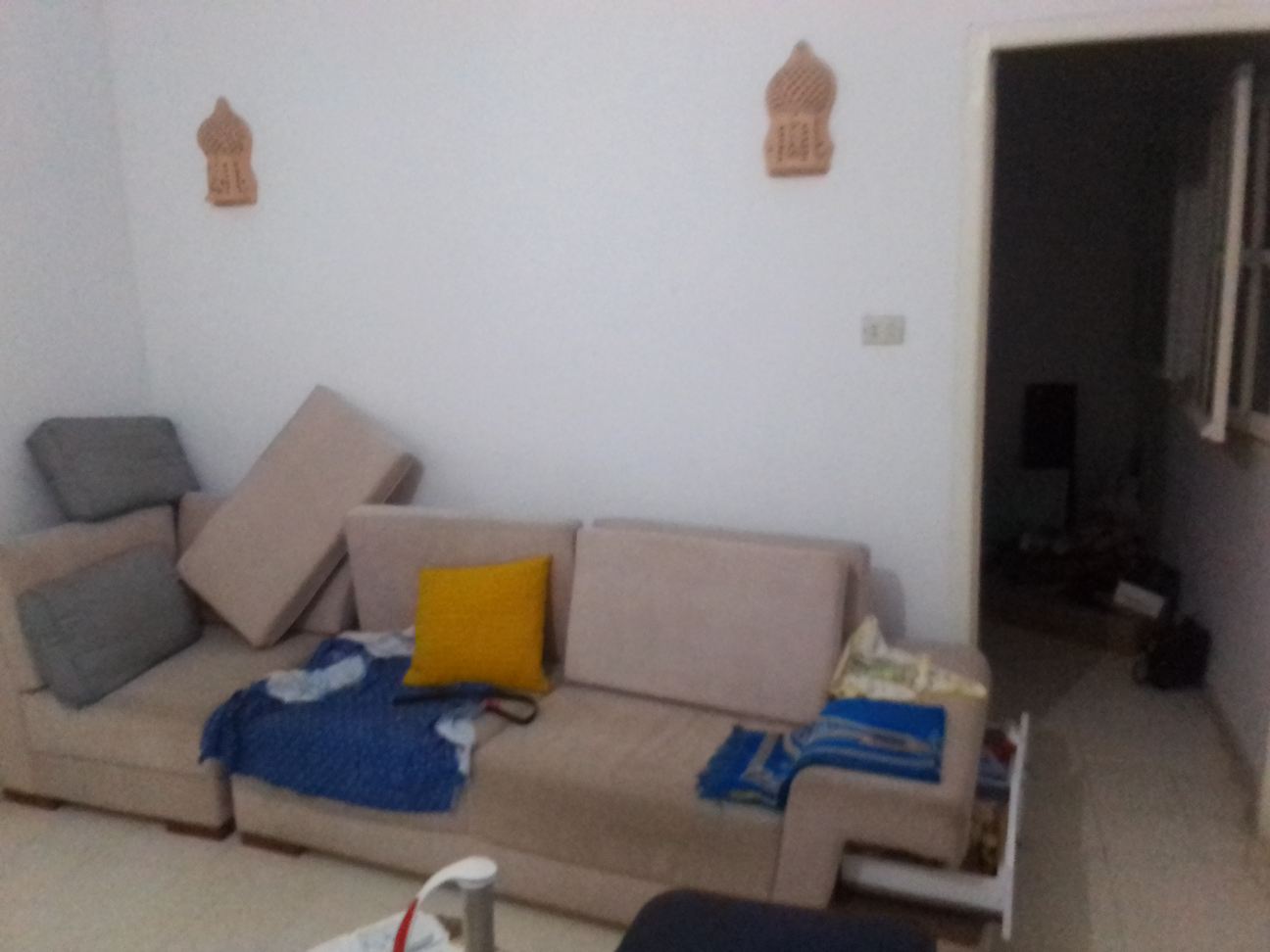 Raoued&nbsp;Cite El Ghazala 1&nbsp;Location&nbsp;Appart. 2 pi�ces&nbsp;Cartier calme et s�curis�