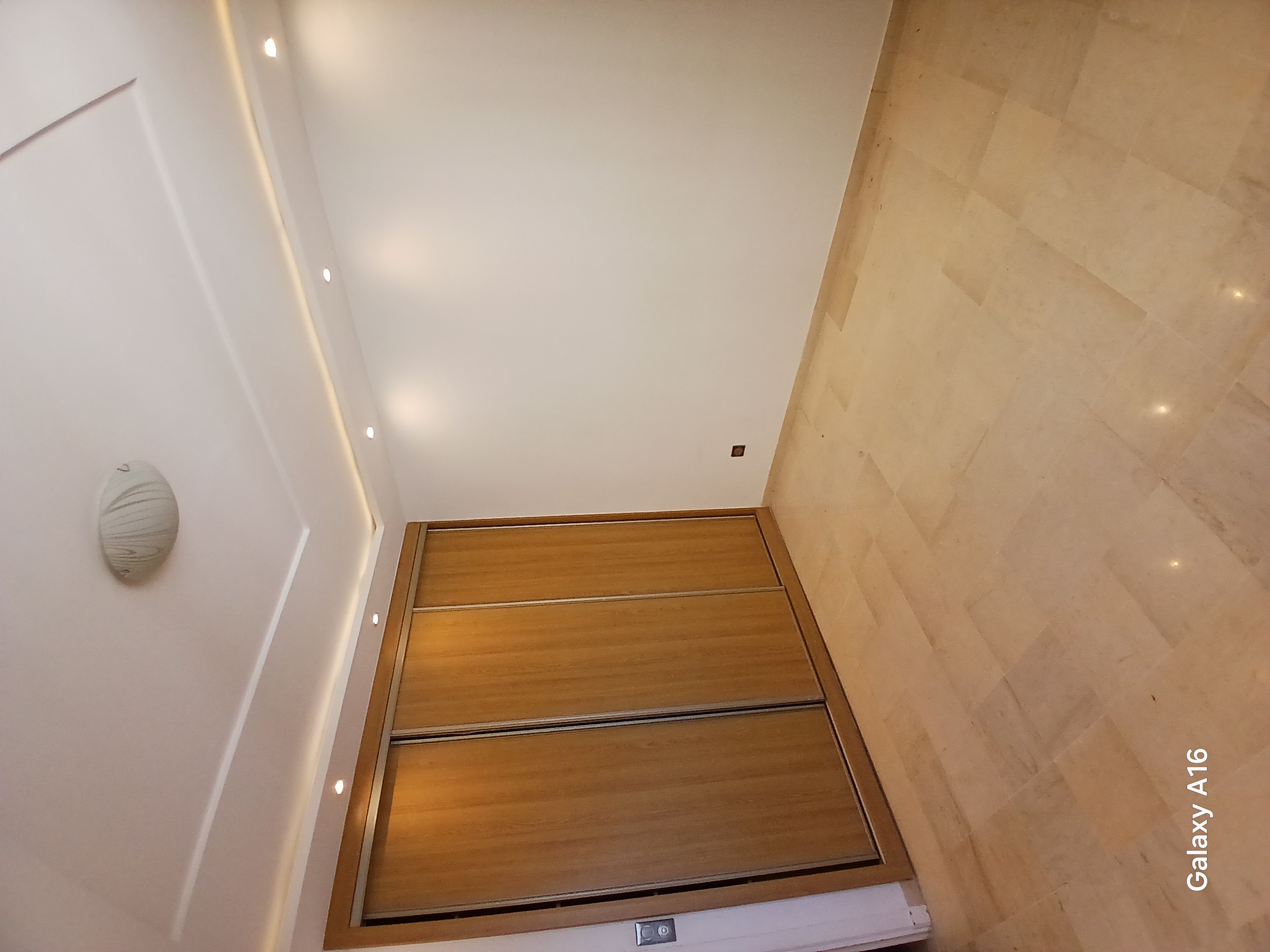 Ariana Ville&nbsp;Cite Ennasr 1&nbsp;Vente&nbsp;Appart. 4 pi�ces&nbsp;Appartement s3 � nasr c�t� coll�ge
