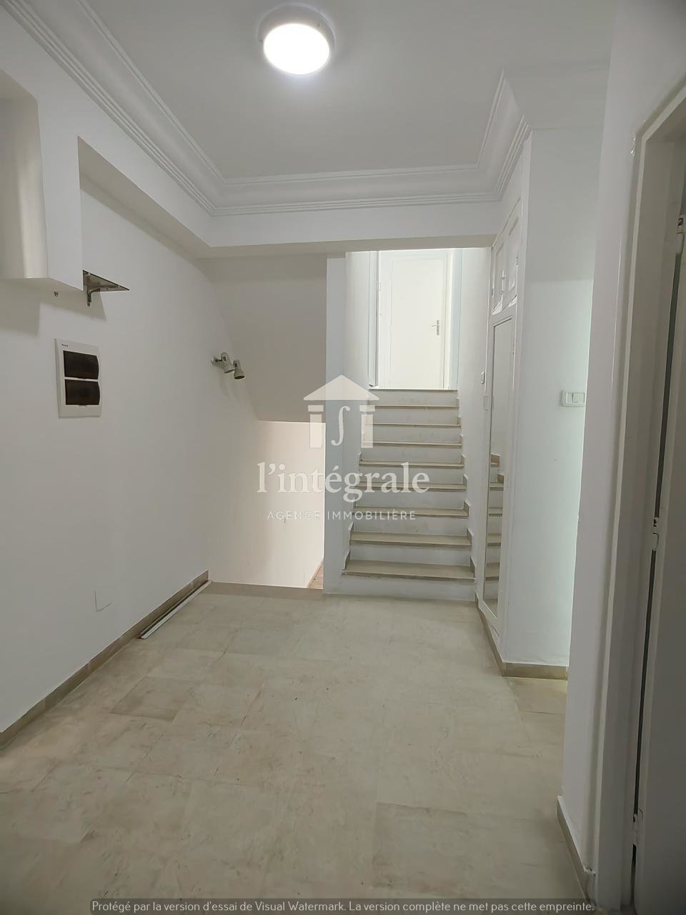 Ariana Ville&nbsp;El Menzah 5&nbsp;Location&nbsp;Maisons&nbsp;Triplex s4 habitation ou bureautique
