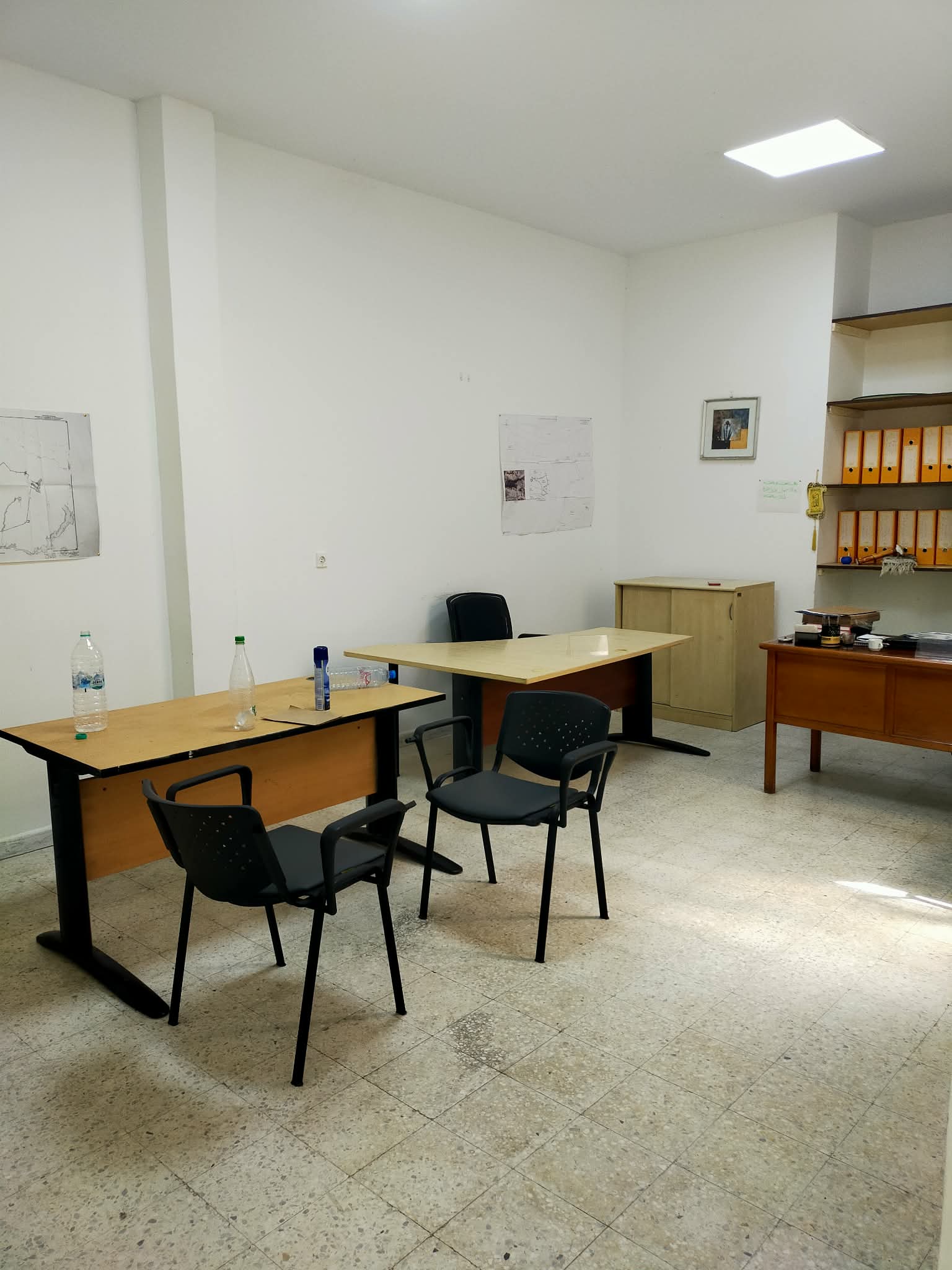 Bab Bhar&nbsp;Bab Bhar&nbsp;Location&nbsp;Appart. 3 pi�ces&nbsp;Bureau rdc open space en plein centre ville tunis