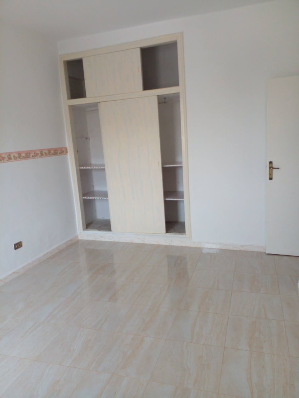 Megrine&nbsp;Megrine Coteau&nbsp;Location&nbsp;Appart. 2 pi�ces&nbsp;Appartement s2 � m�grine coteaux