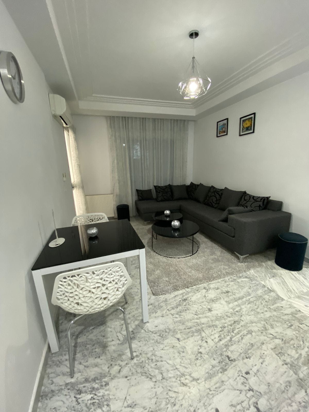 Mnihla&nbsp;Jardins d'el Menzah&nbsp;Location&nbsp;Appart. 2 pi�ces&nbsp;Un appart s 1 meubl� jardin d'el menzah