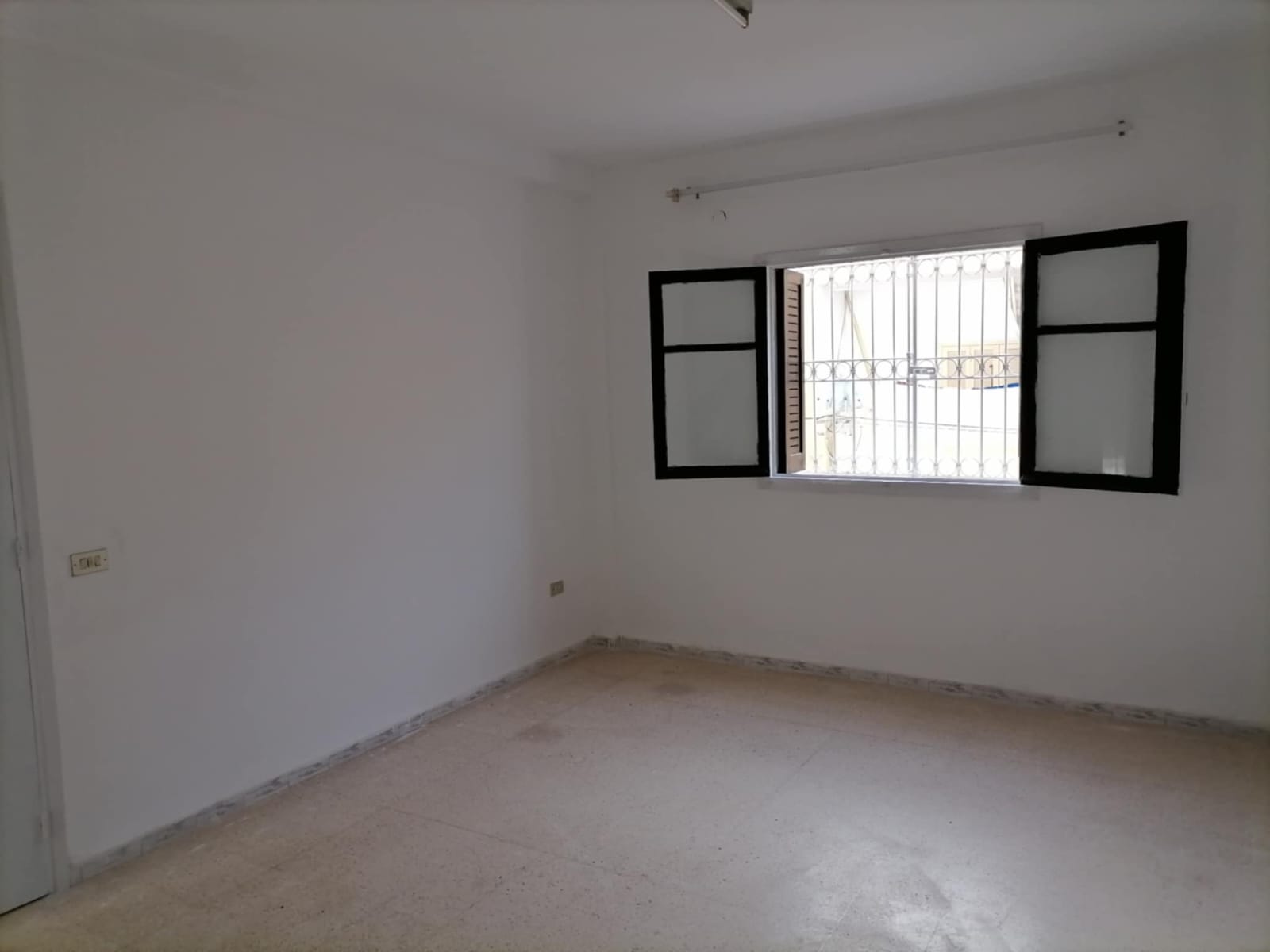 Sfax Ville&nbsp;Sfax&nbsp;Location&nbsp;Appart. 2 pi�ces&nbsp;Coquette s1