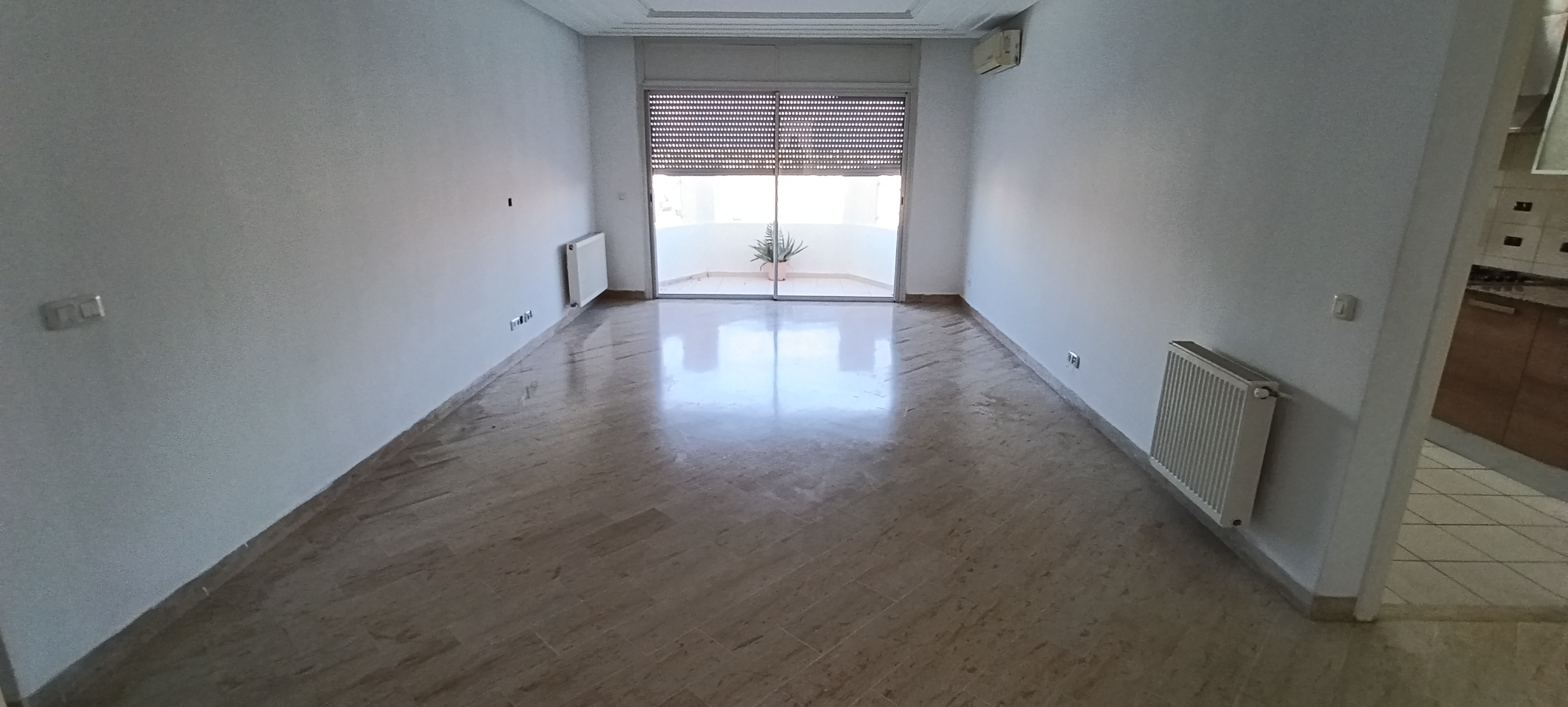La Marsa&nbsp;Cite Bhar Lazreg&nbsp;Location&nbsp;Appart. 2 pi�ces&nbsp;Salon deux chambres a la marsa