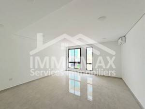 Ariana Ville&nbsp;El Menzah 5&nbsp;Location&nbsp;Appart. 1 pi�ce&nbsp;   hall 1 hall 2 et hall 3  ref221a