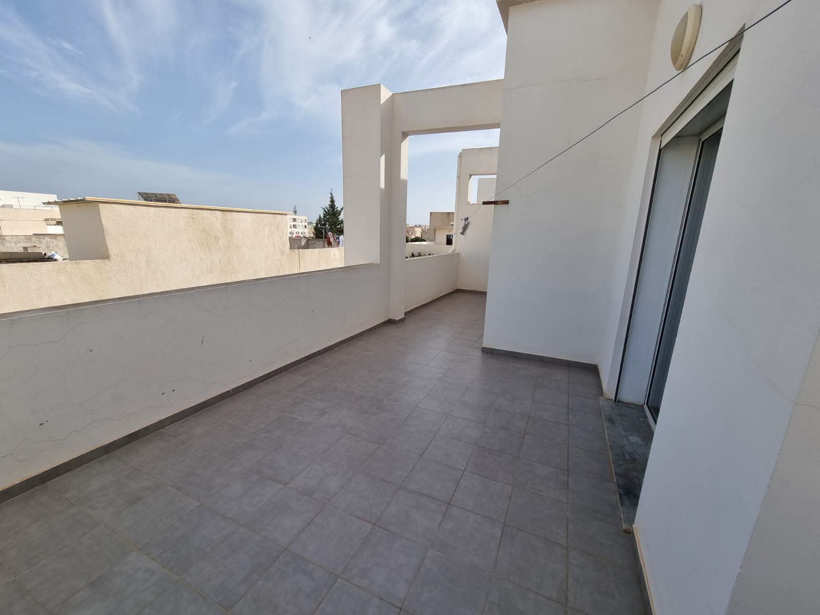 La Soukra&nbsp;Borj Louzir&nbsp;Location&nbsp;Appart. 3 pi�ces&nbsp;S2 1280d borj louzir