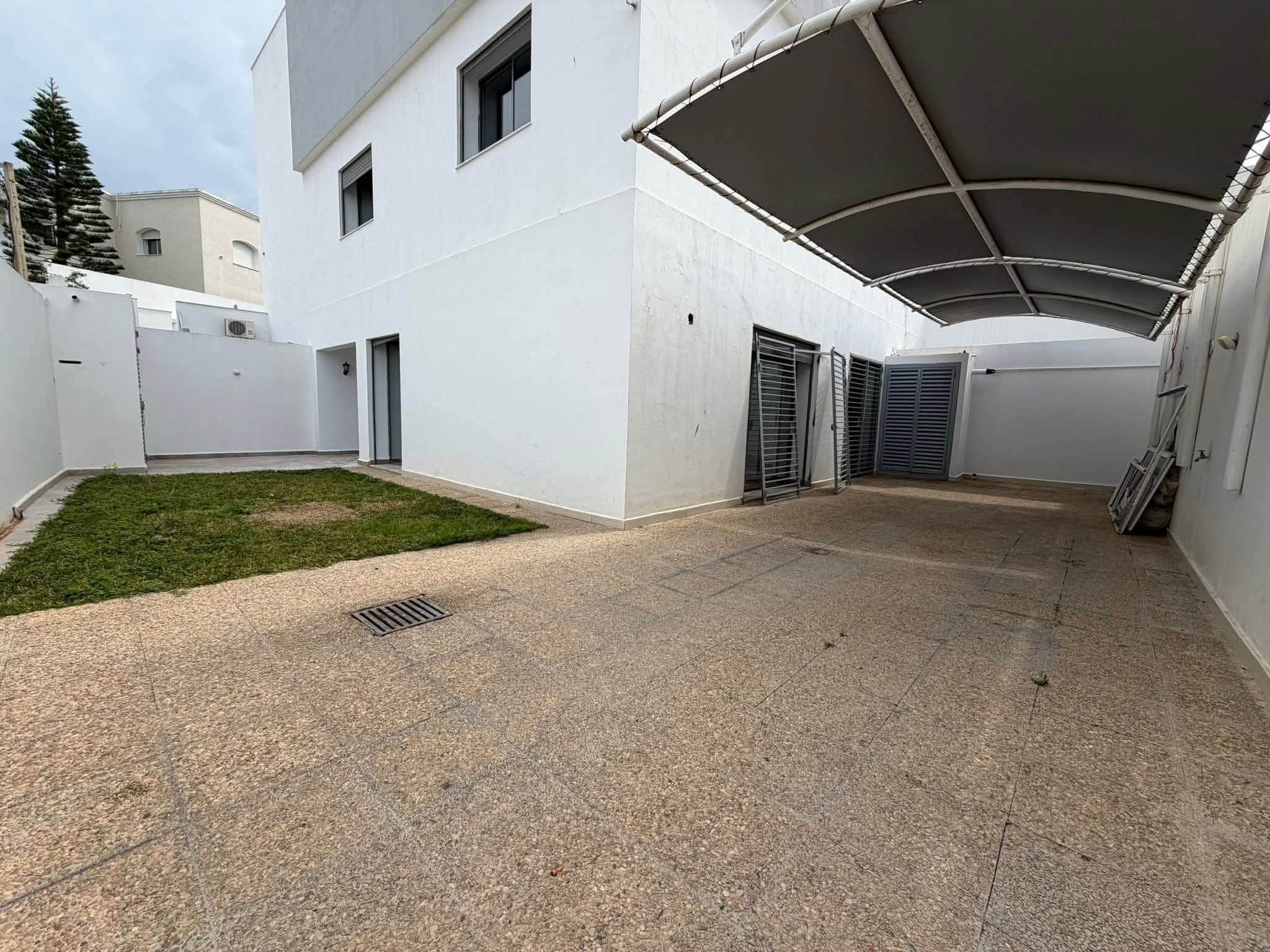 Ariana Ville&nbsp;Riadh Landlous&nbsp;Location&nbsp;Duplex&nbsp;Triplex s4 riadh el andalous