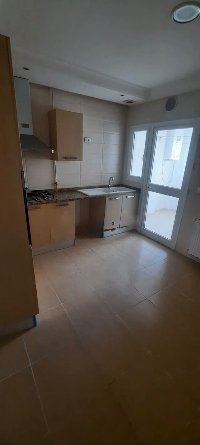 Raoued&nbsp;Ariana Essoughra&nbsp;Location&nbsp;Appart. 3 pi�ces&nbsp;S2 ariana soughra 1100d