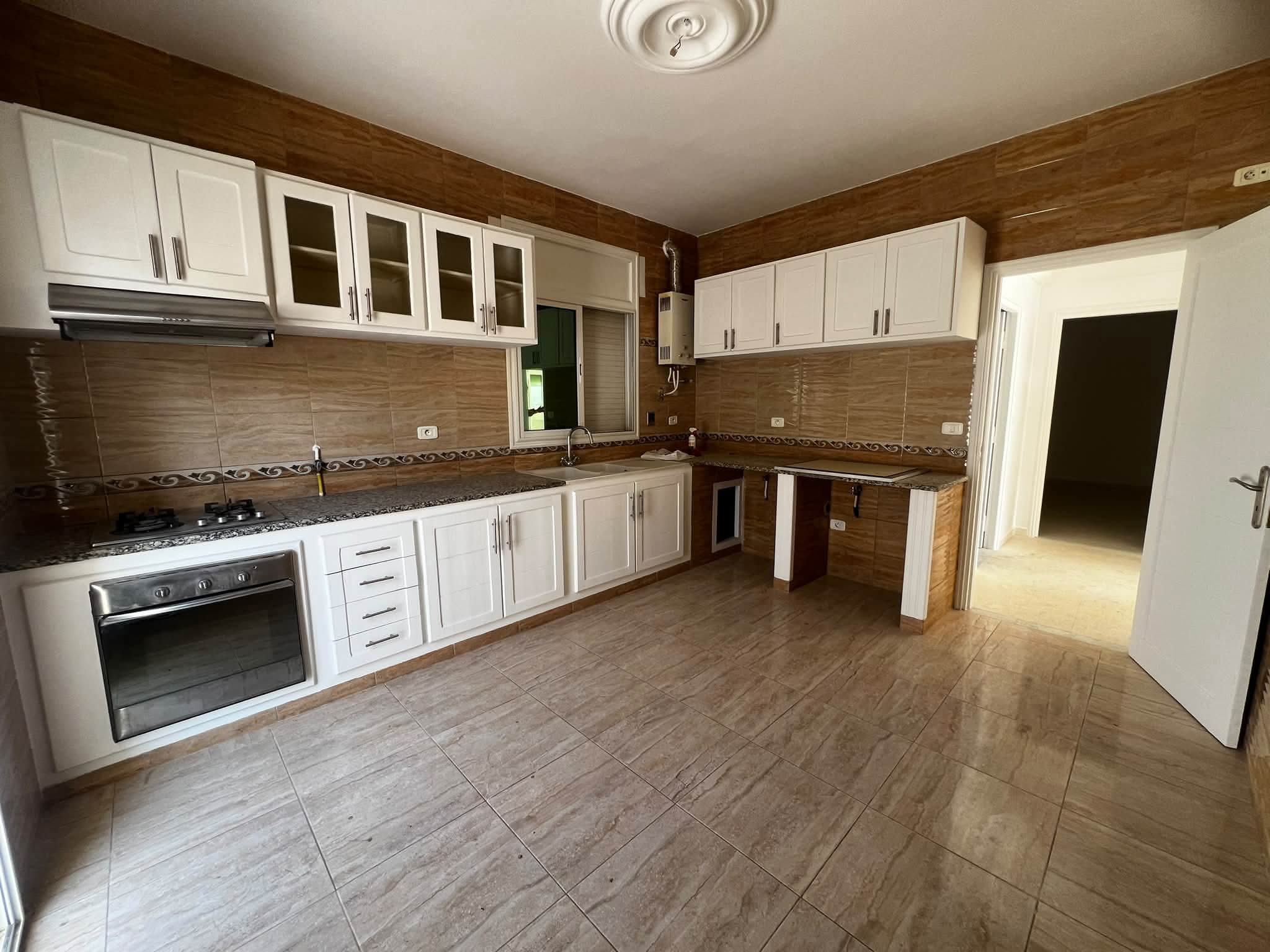 Raoued&nbsp;Cite Ennkhilet&nbsp;Location&nbsp;Appart. 3 pi�ces&nbsp;S2 1000d ennkhilete