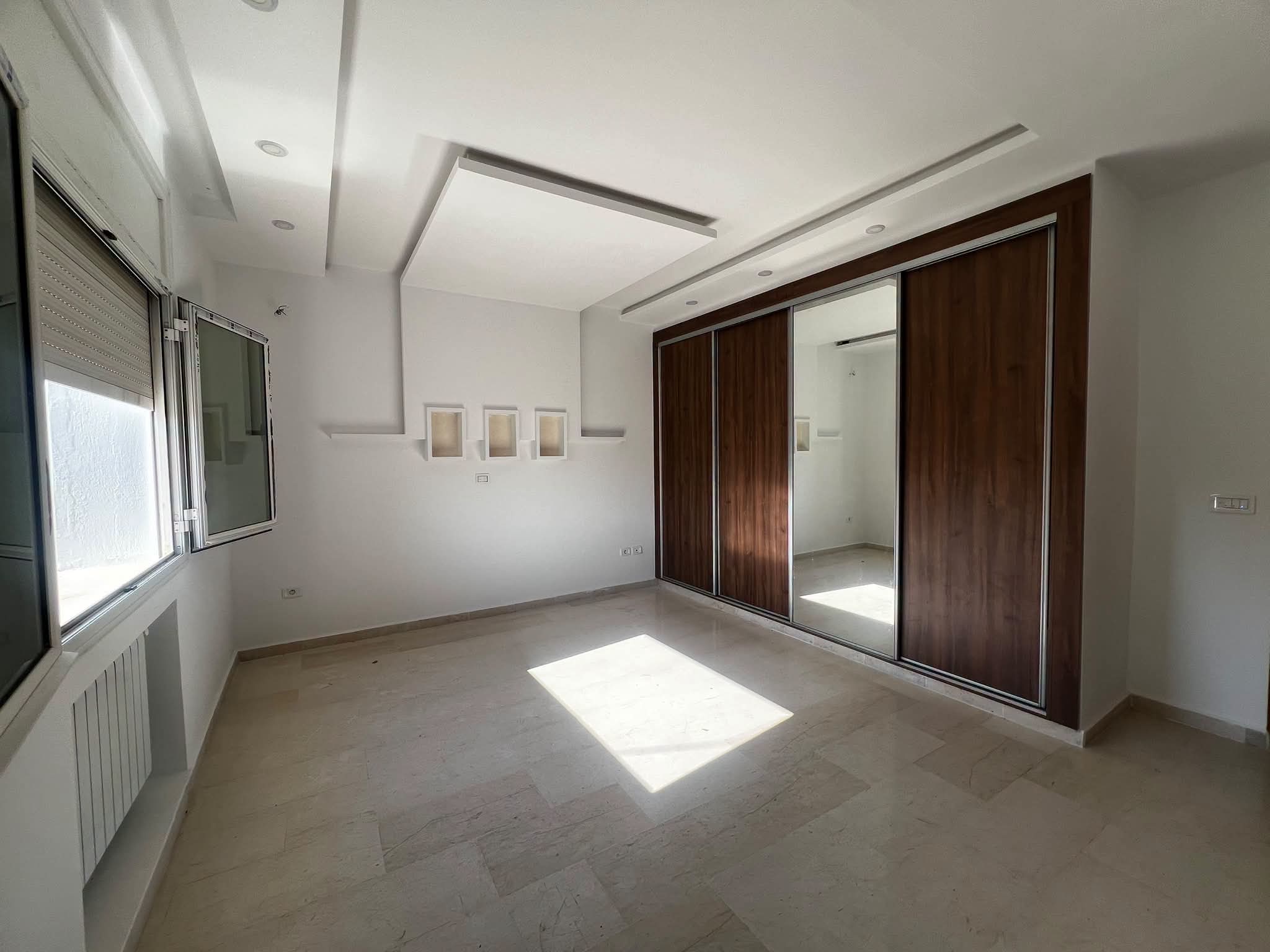 Raoued&nbsp;Cite Ennkhilet&nbsp;Location&nbsp;Appart. 4 pi�ces&nbsp;Etage s3 ennkhilete 1400d