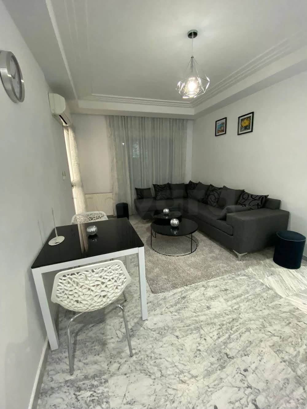 Mnihla&nbsp;Jardins d'el Menzah&nbsp;Location&nbsp;Appart. 1 pi�ce&nbsp;S1 jardin del menzah1 1400