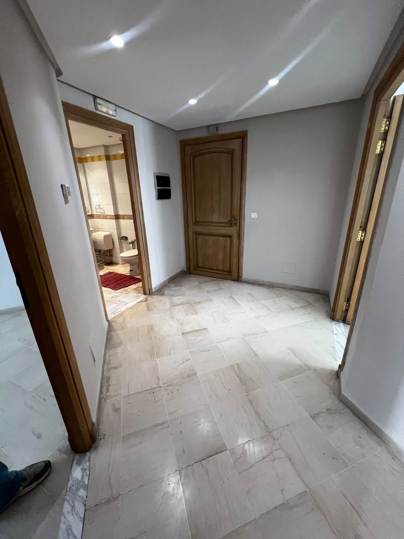La Marsa&nbsp;Berge Du Lac&nbsp;Location&nbsp;Appart. 3 pi�ces&nbsp;Bureau h3 lac1