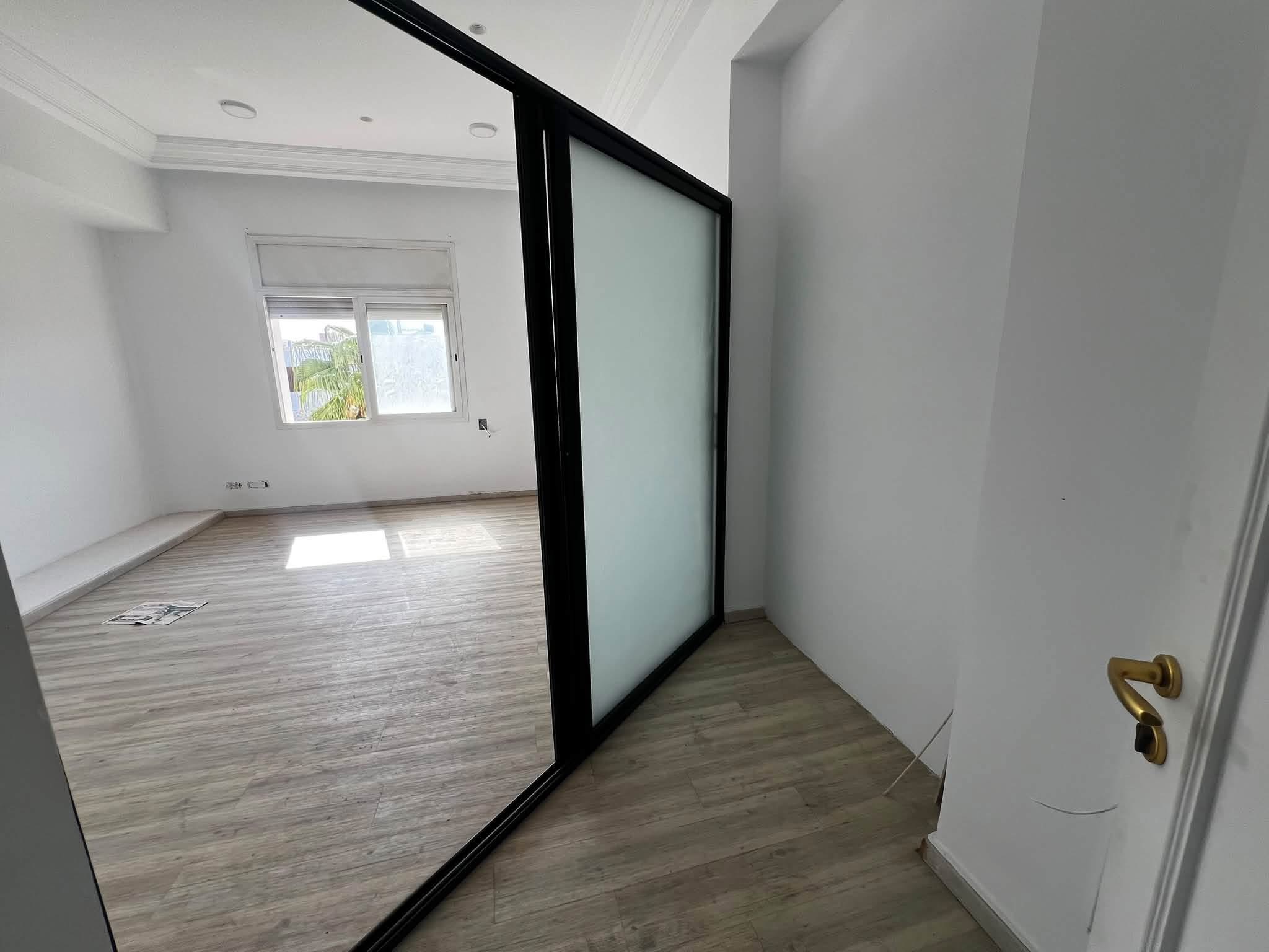 La Marsa&nbsp;Berge Du Lac&nbsp;Location&nbsp;Appart. 3 pi�ces&nbsp;Bureau h3 lac1 2100