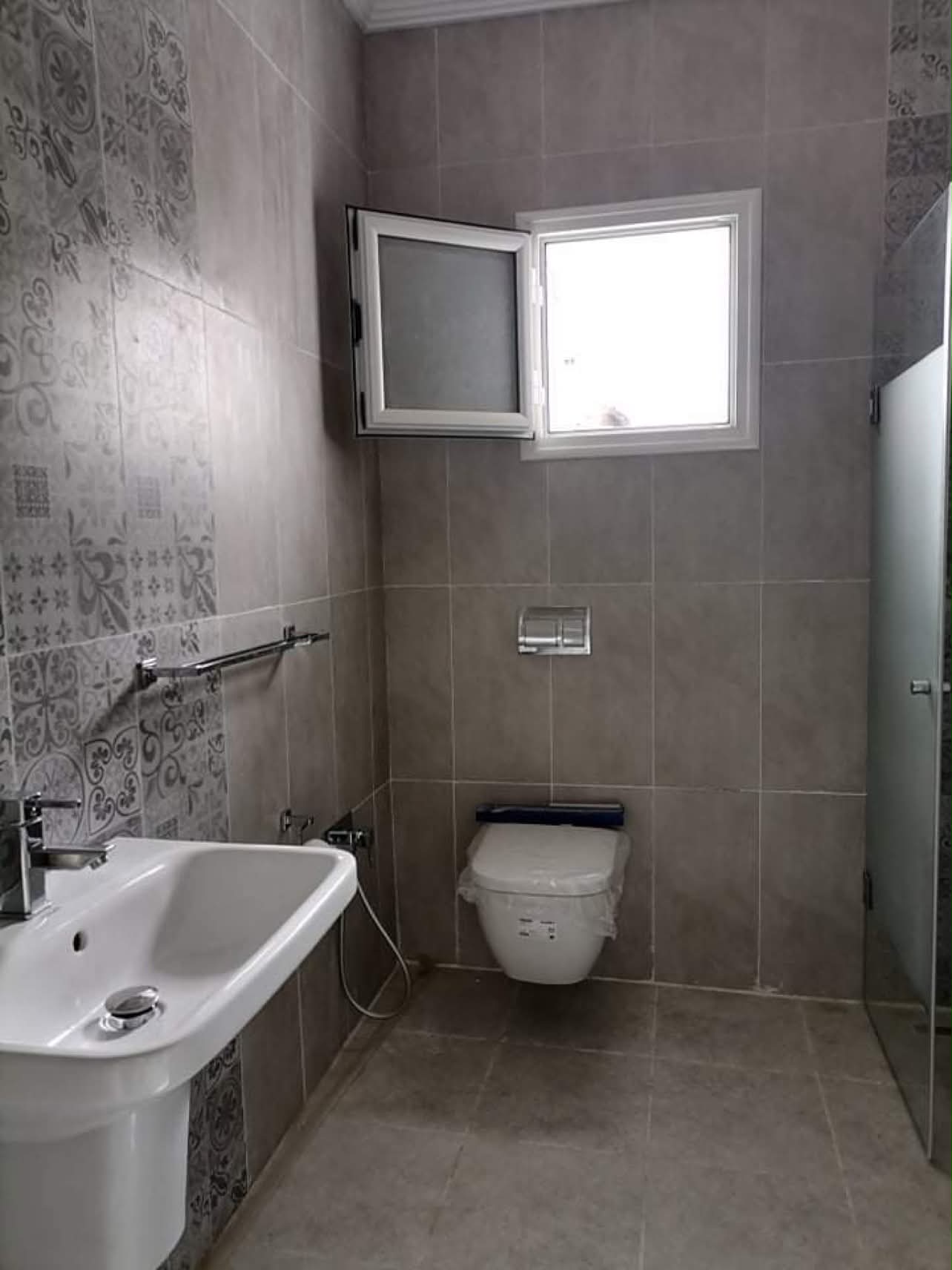 Raoued&nbsp;Cite Ennkhilet&nbsp;Location&nbsp;Maisons&nbsp;Etage de villa