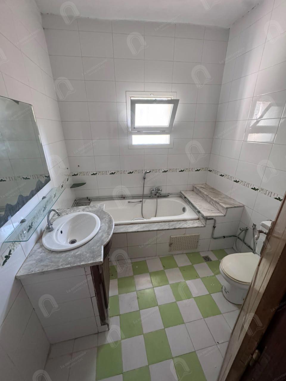 Le Bardo&nbsp;Le Bardo&nbsp;Location&nbsp;Appart. 5 pi�ces+&nbsp;Un grand rez de chauss�e ind�pendant s4
