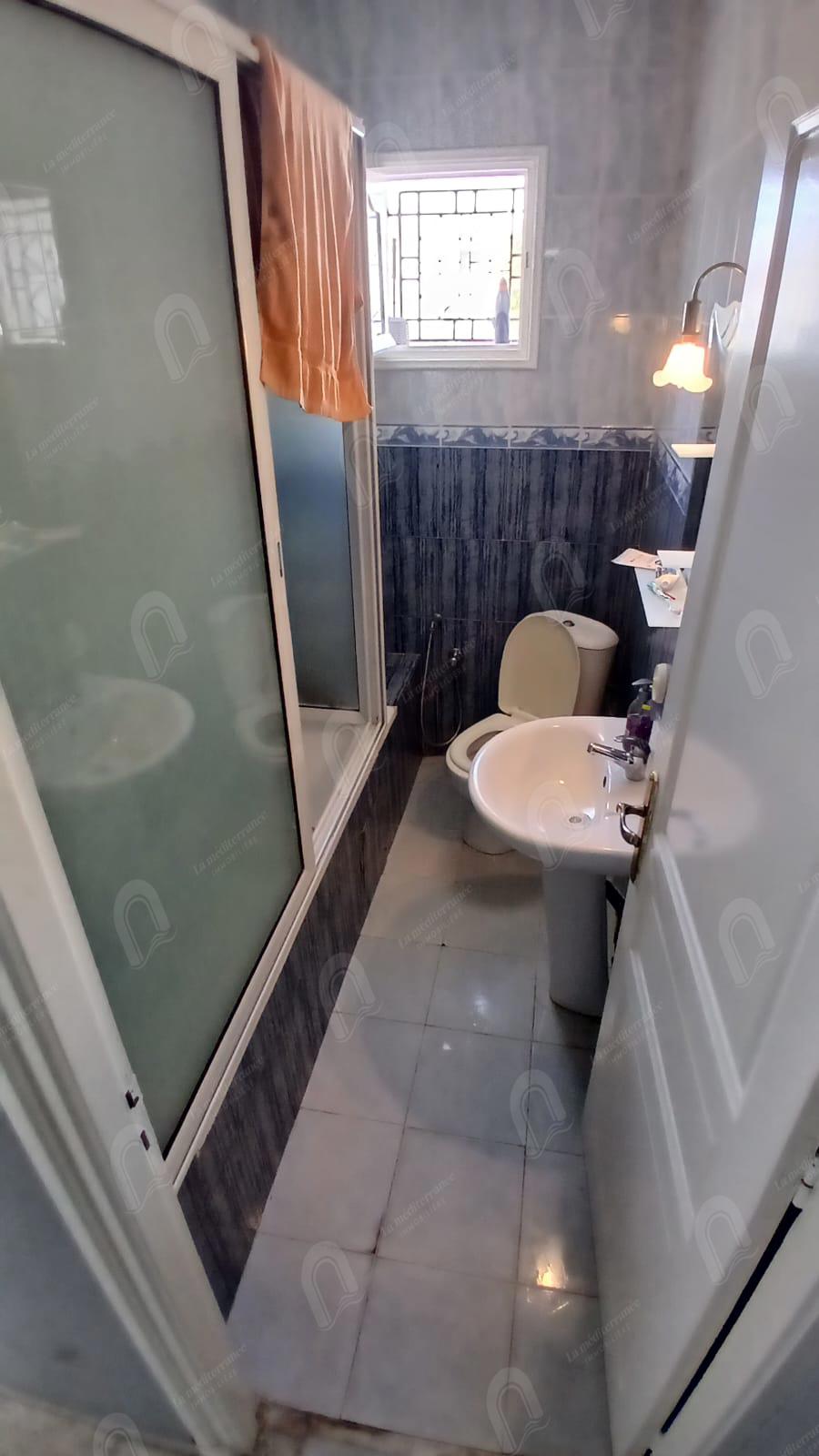 Le Bardo&nbsp;Le Bardo&nbsp;Location&nbsp;Appart. 5 pi�ces+&nbsp;Villa s4 de style duplex ind�pendante