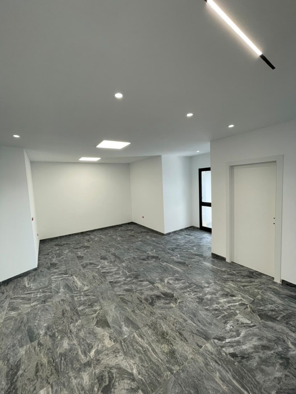 Le Bardo&nbsp;Le Bardo&nbsp;Location&nbsp;Autre&nbsp;Des bureaux h2 hst au bardo