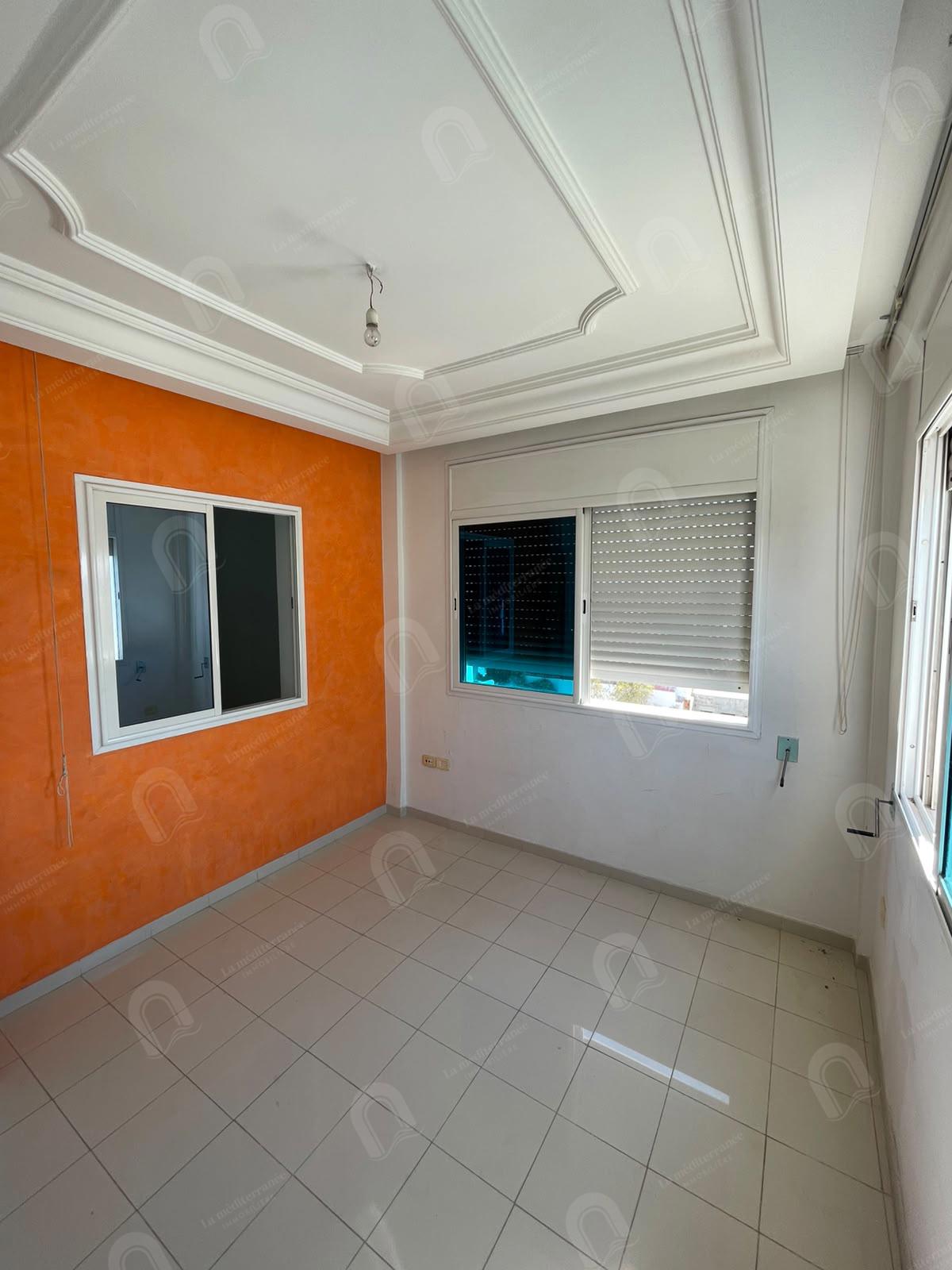 Le Bardo&nbsp;Khaznadar&nbsp;Vente&nbsp;Appart. 4 pi�ces&nbsp;Un appartement 2s3 � khaznadar