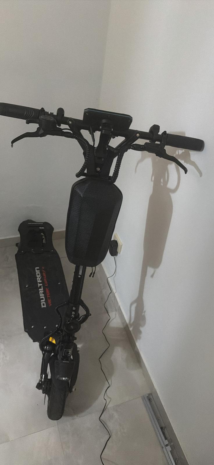 El Mourouj&nbsp;Cite Errachid 2&nbsp;Autre&nbsp;Autre&nbsp;Trottinette electrique dualtron victor