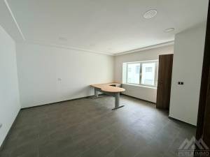 Mnihla&nbsp;Jardins d'el Menzah&nbsp;Location&nbsp;Appart. 1 pi�ce&nbsp;  un bureau  jardin del ref436a
