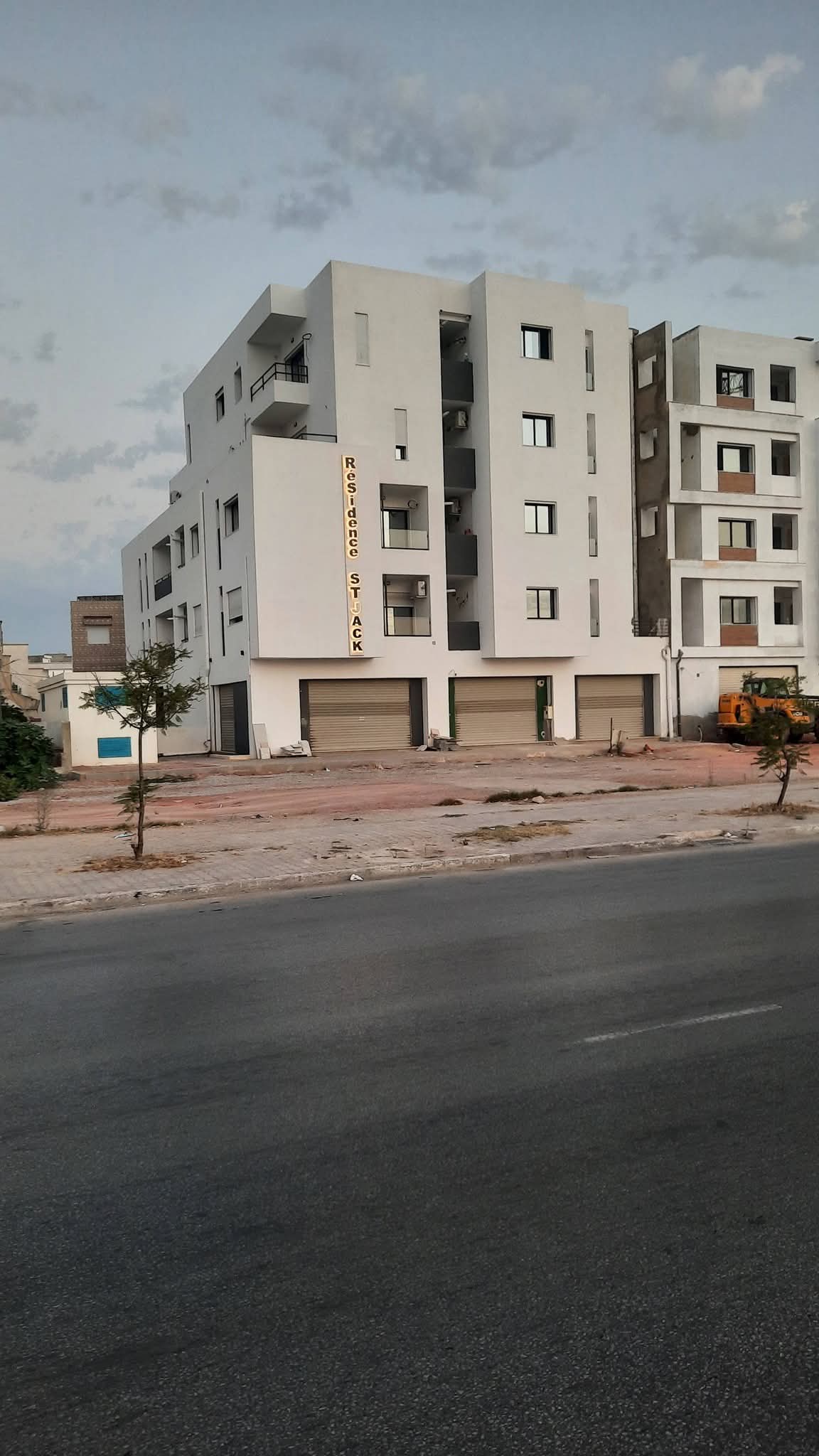 Ben Arous&nbsp;Ben Arous&nbsp;Location&nbsp;Appart. 3 pi�ces&nbsp;S2 hs r�sidence  st jack  ben arous