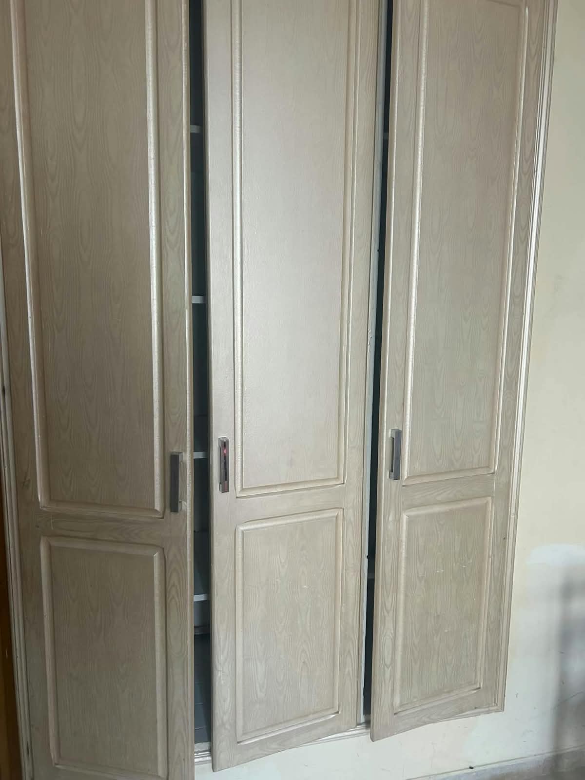 El Menzah&nbsp;El Manar 2&nbsp;Location&nbsp;Appart. 1 pi�ce&nbsp;Des studio s0 loin 10 min a el campus