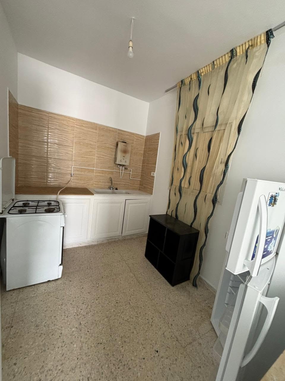 El Menzah&nbsp;El Menzah 9&nbsp;Location&nbsp;Appart. 1 pi�ce&nbsp;Spacieux  s1 meubl� � el menzah 9 c