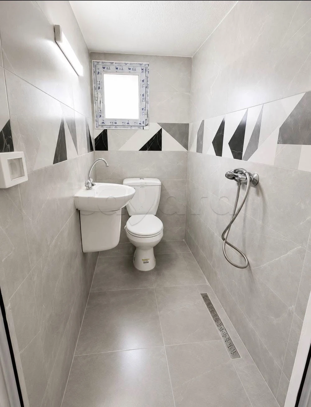 Ariana Ville&nbsp;El Menzah 6&nbsp;Location&nbsp;Appart. 1 pi�ce&nbsp;Studio enti�rement �quip� et meubl�