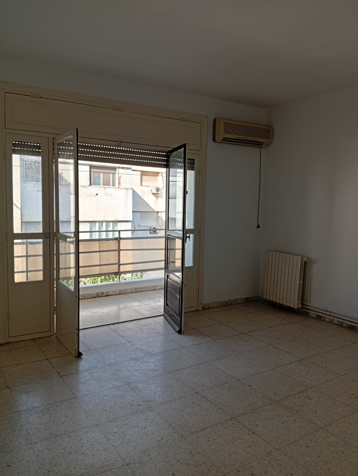 El Menzah&nbsp;Mutuelle Ville&nbsp;Location&nbsp;Appart. 4 pi�ces&nbsp;Un appartement s3 au nord hilton